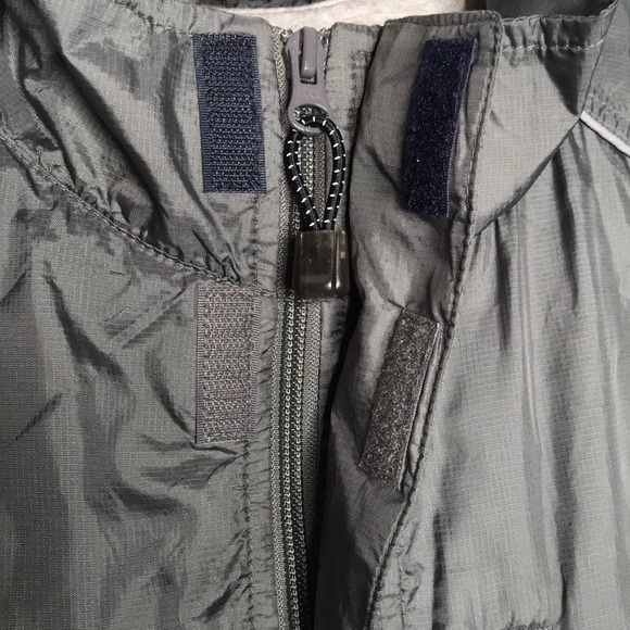 Eddie Bauer Sport lite track sleeveless vest - Picture 3 of 5